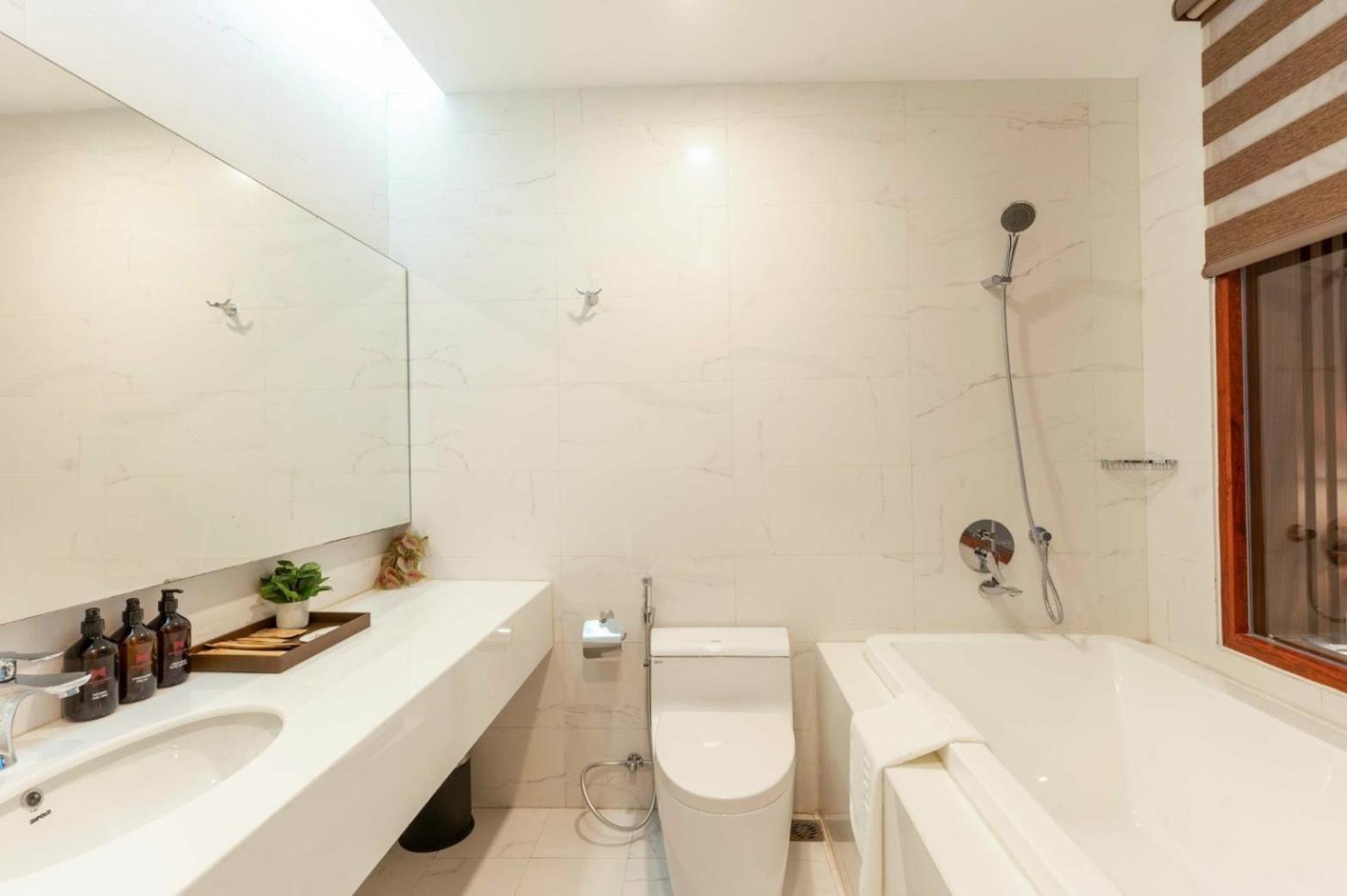 Mt Collection Hotel Ninh Binh Exterior foto